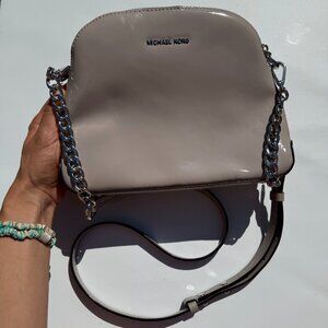 Michael Kors Studio Mercer Dome Crossbody – Cement Grey Patent Leather – Brand N